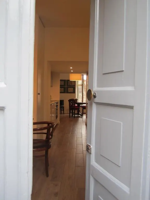 Charming And Elegant Apartment Historic Center Of Mediolan