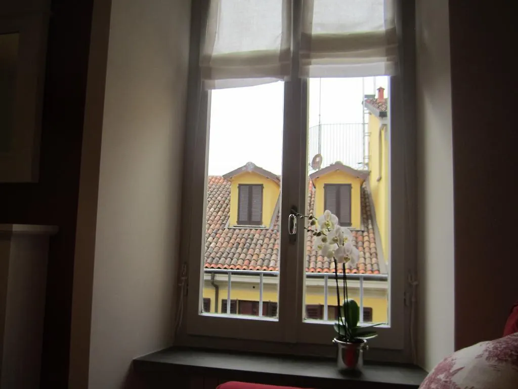 Charming And Elegant Apartment Historic Center Of Mediolan