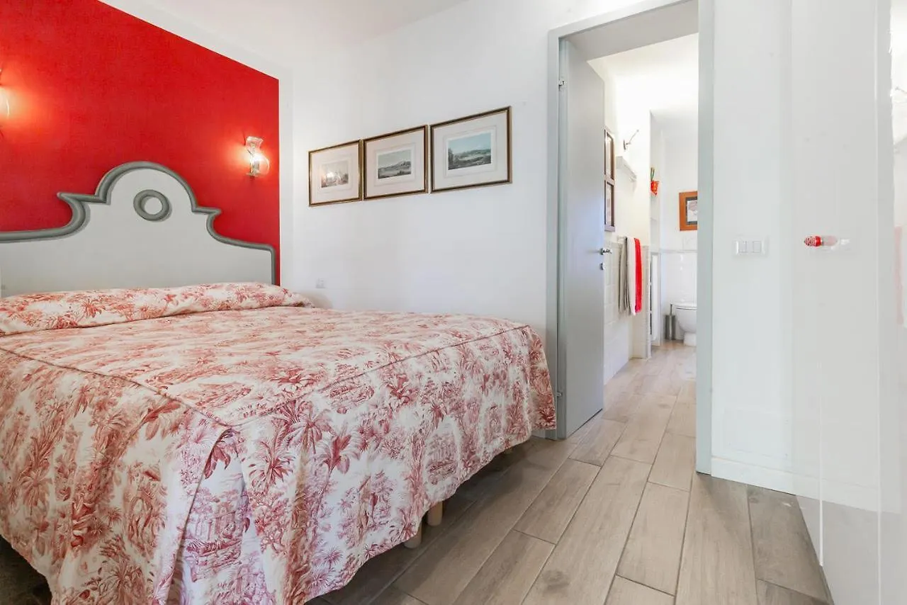 Charming And Elegant Apartment Historic Center Of Milan 0*,  Italy