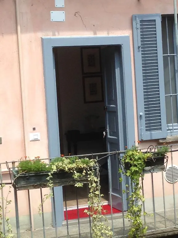 Charming And Elegant Apartment Historic Center Of Milan Italy